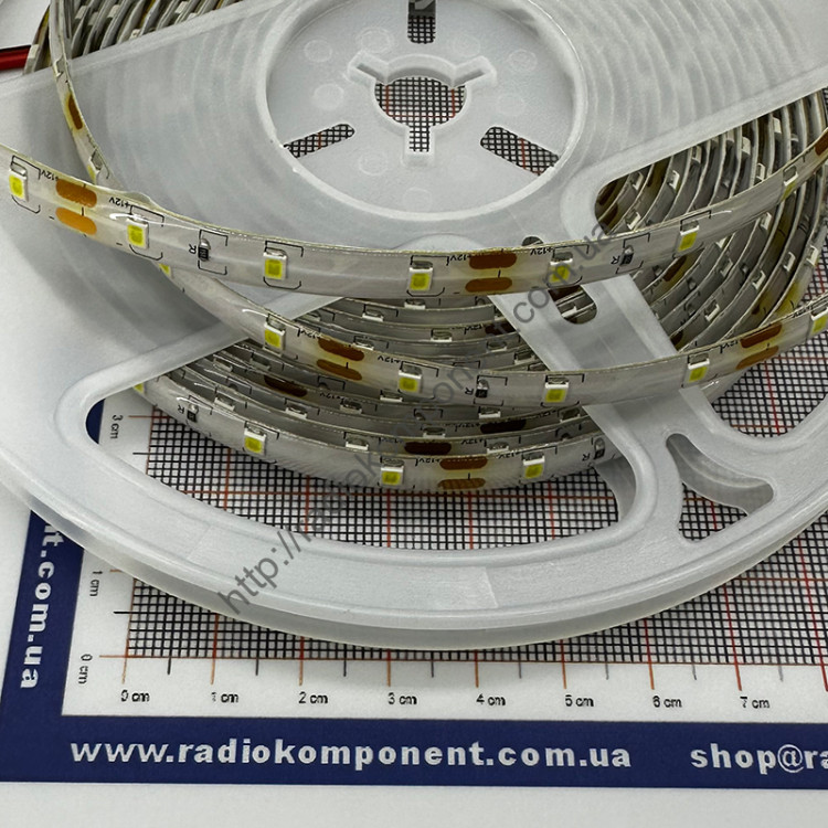 300WF3528-12(7000K-8000K) белая светодиодная лента smd3528, 1 метр
