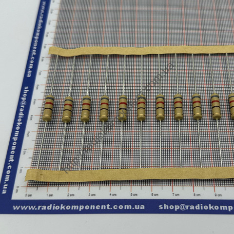 Резистор (+/-5%) 2Вт 820 Ом Ø5x15mm (CFR2W820RJ)