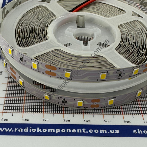300NW2835-4,8W-12 (4000-4500K) белая светодиодная лента smd2835, 1 метр