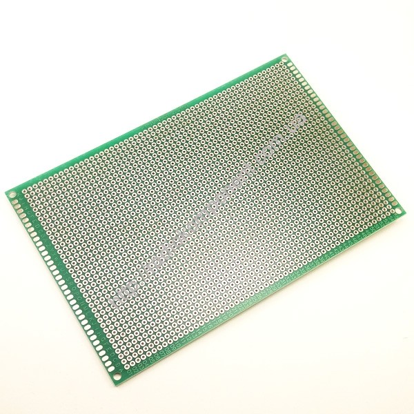 Макетная плата двусторонняя 100х150 мм с металлизацией отверстий 2.54 мм