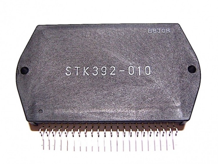 STK392-01062.jpg